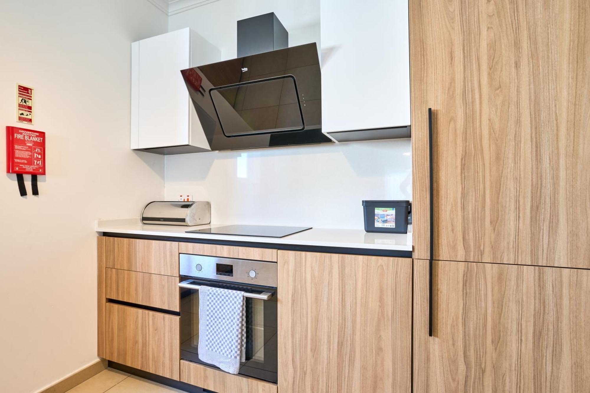 Stunning 3-Bedroom Seaview Retreat In Fort Cambridge Сліма Екстер'єр фото